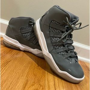 Jordan Max Aura Men’s Shoe